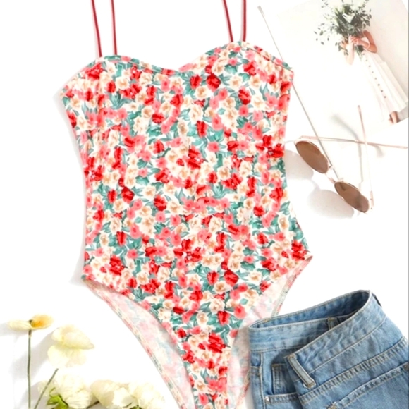 SHEIN Privé Floral High Cut Cami Bodysuit Size 6 Medium - Picture 1 of 4